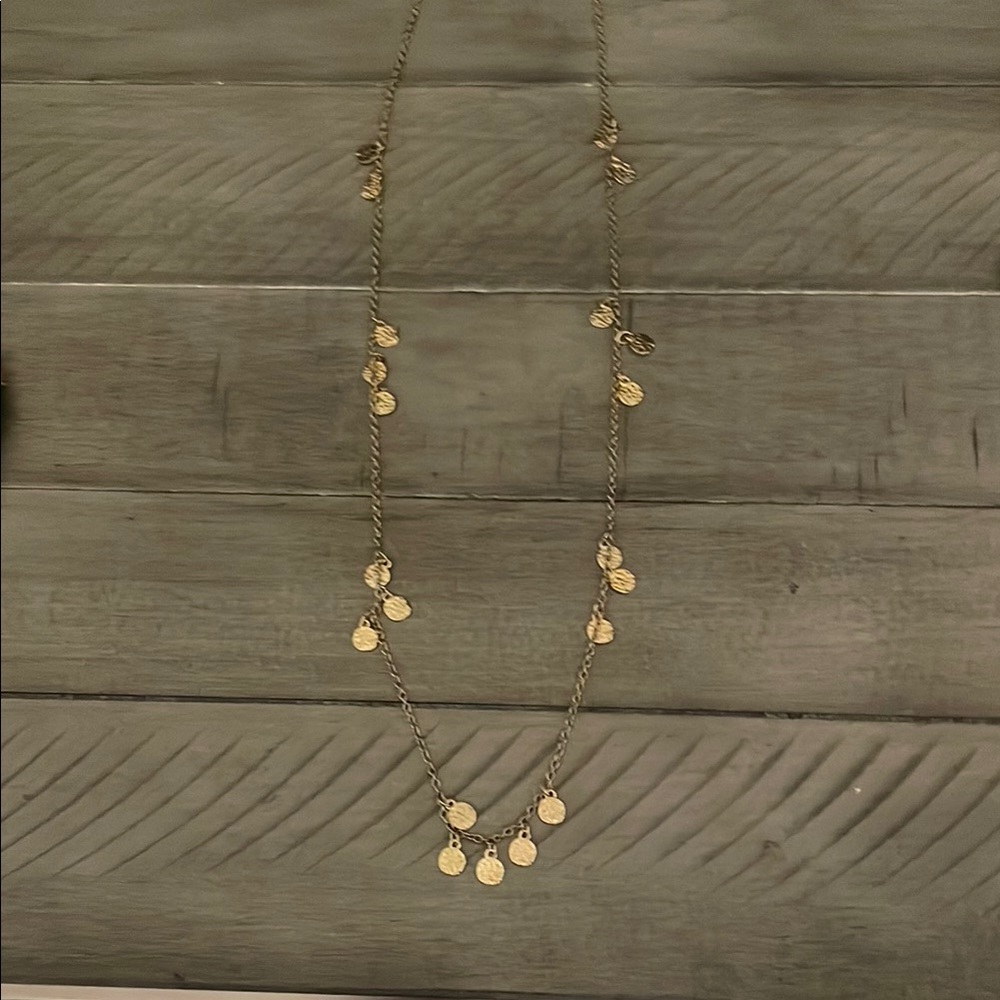 Elegant Gold Coin Necklace